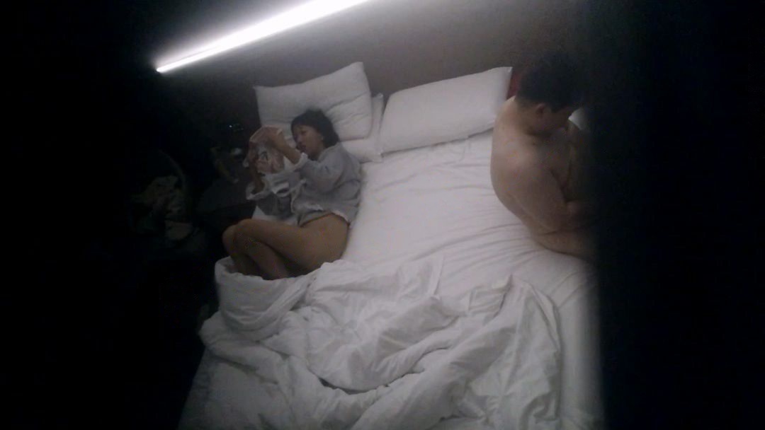 ⏪酒店偷拍⏩翘臀小美女任由男人后入打桩