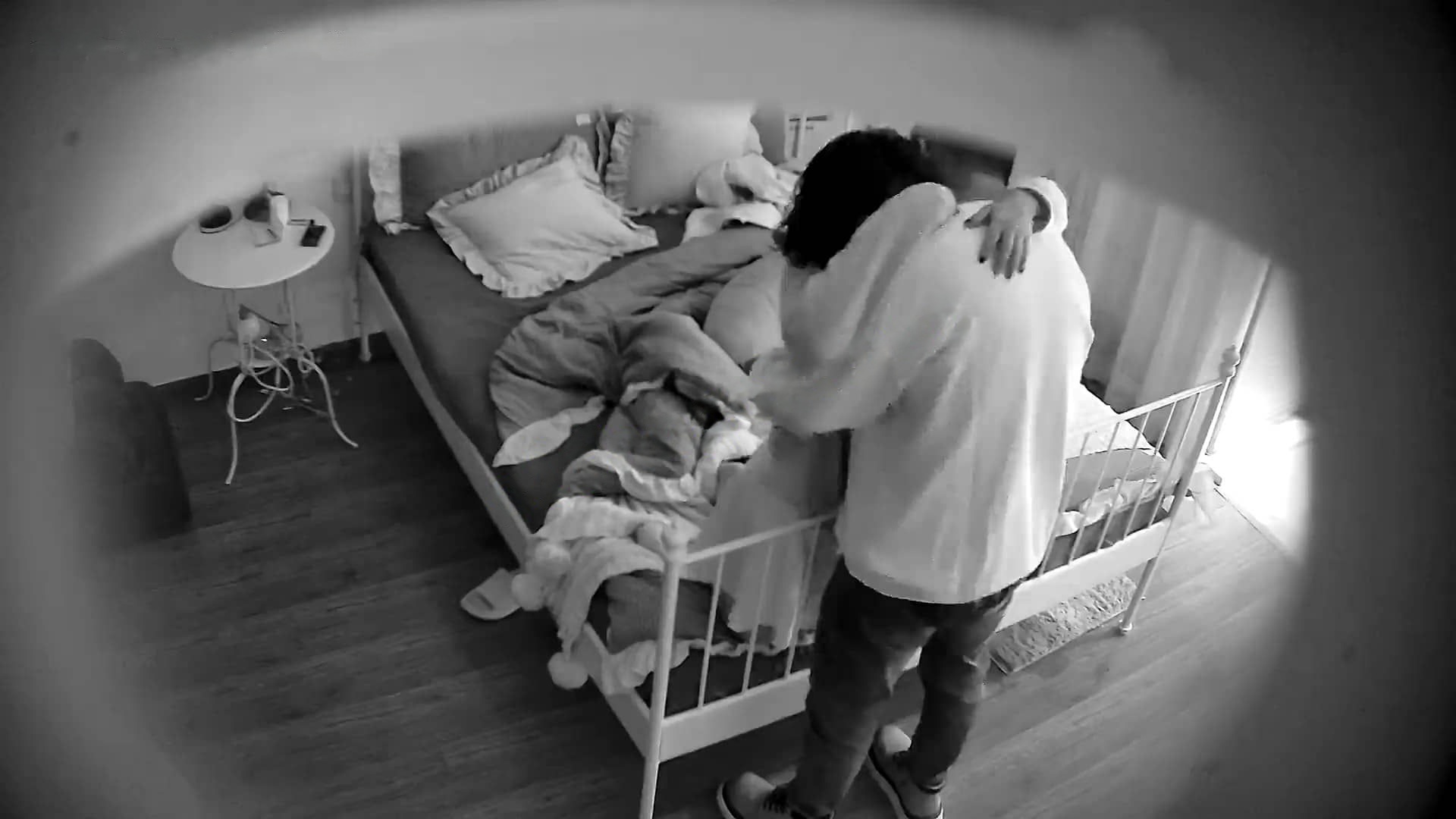 ❤️20260126❤️把换好黑丝情趣的女友绑在床上炮机虐阴啪啪